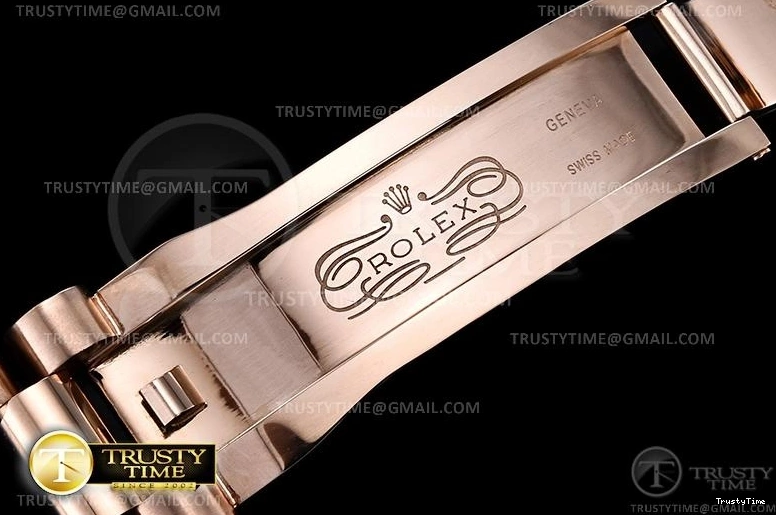 0123 RDD0219E – DayDate 36mm RelaxedFit 695